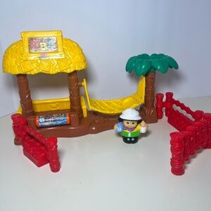 Fisher Price Little People ABC Nursery Accessory for Abc Mat Sonya w/ Bottle